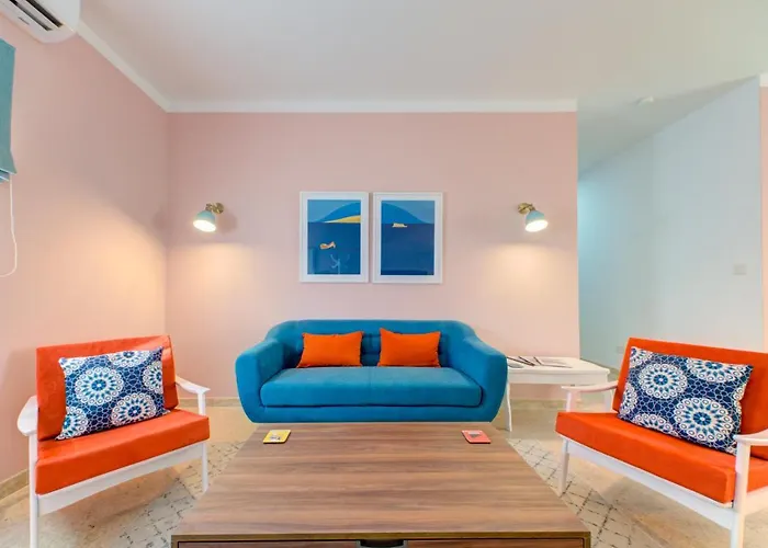 Apartamento Colorful & Spacious With Yard - Close To Xemxija Bay *