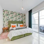Colorful & Spacious With Yard - Close To Xemxija Bay *